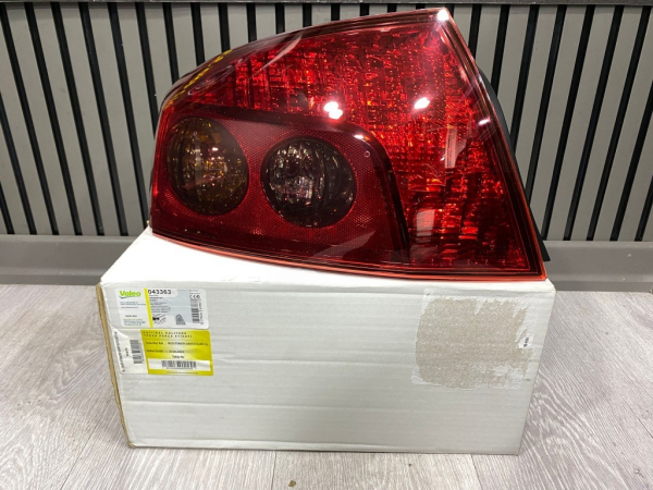 Peugeot 407 Sedan Sol Arka Stop Lambası Valeo