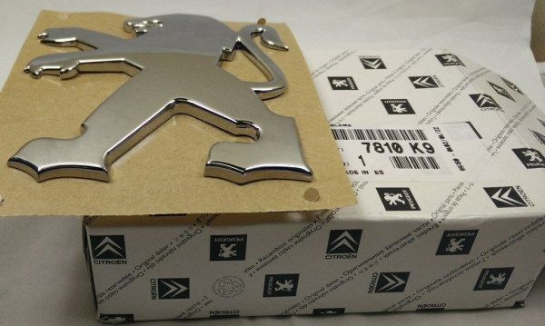 Peugeot 407 Bagaj Kapak Aslan Amblemi